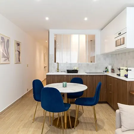 De Charme A 5 Minutes De La Apartamento Antibes